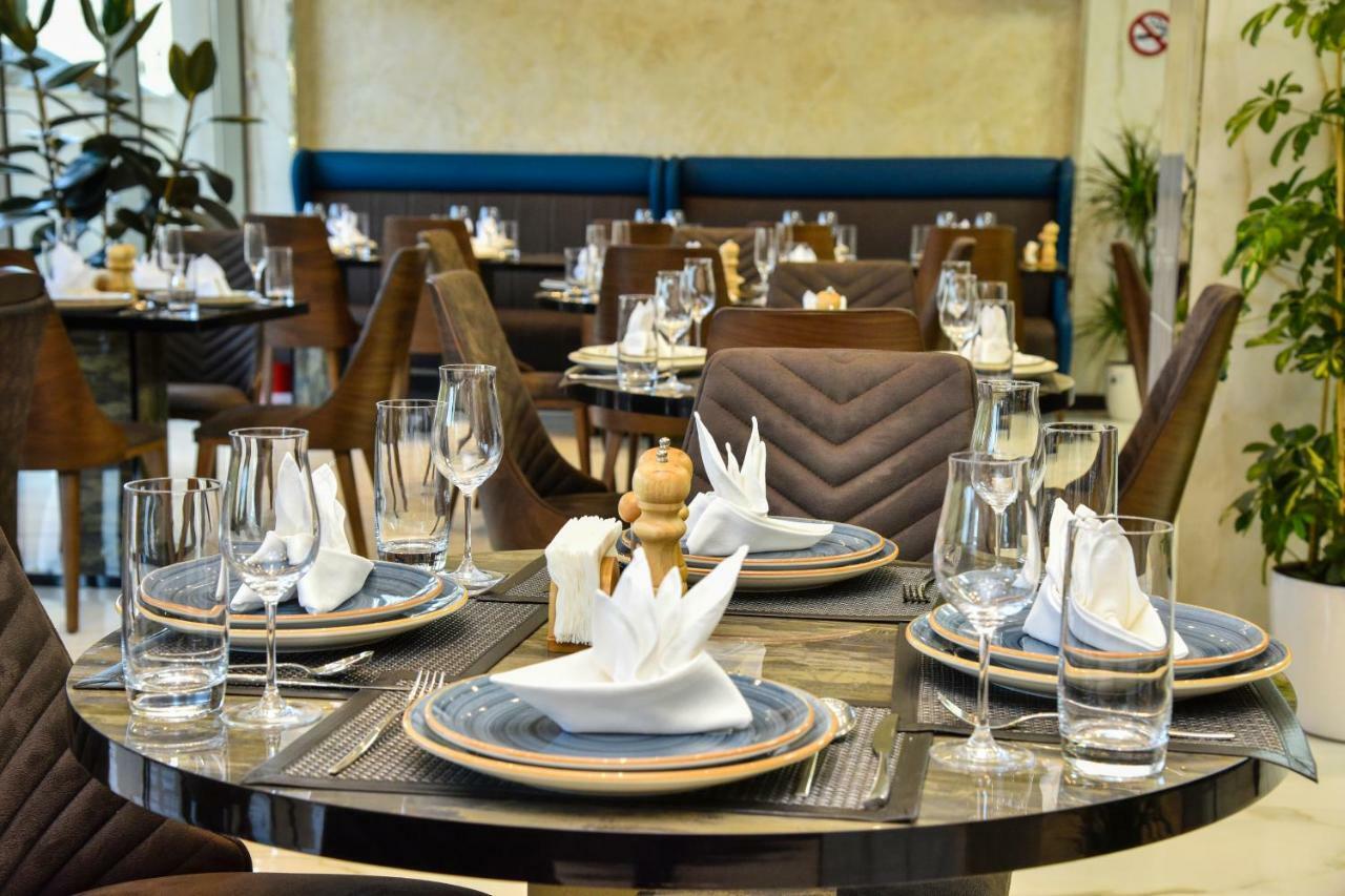 Supreme Hotel Baku Kültér fotó