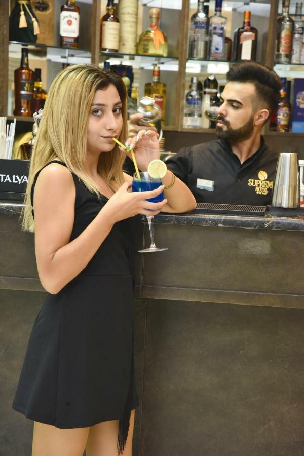 Supreme Hotel Baku Kültér fotó